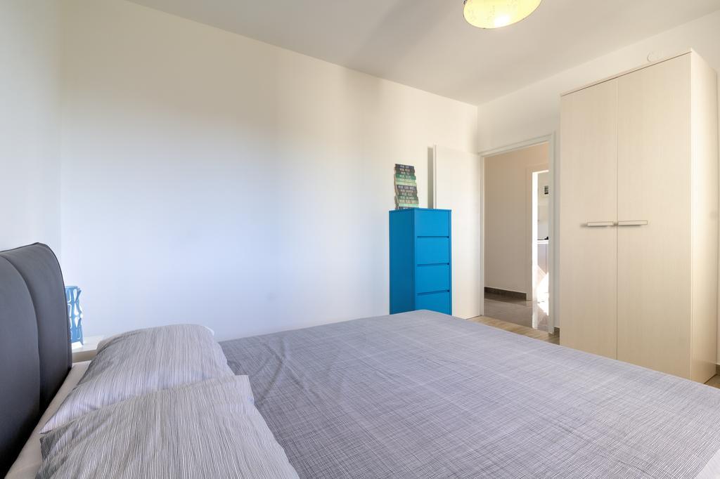 Apartments Ester Victoria Медулин Екстериор снимка